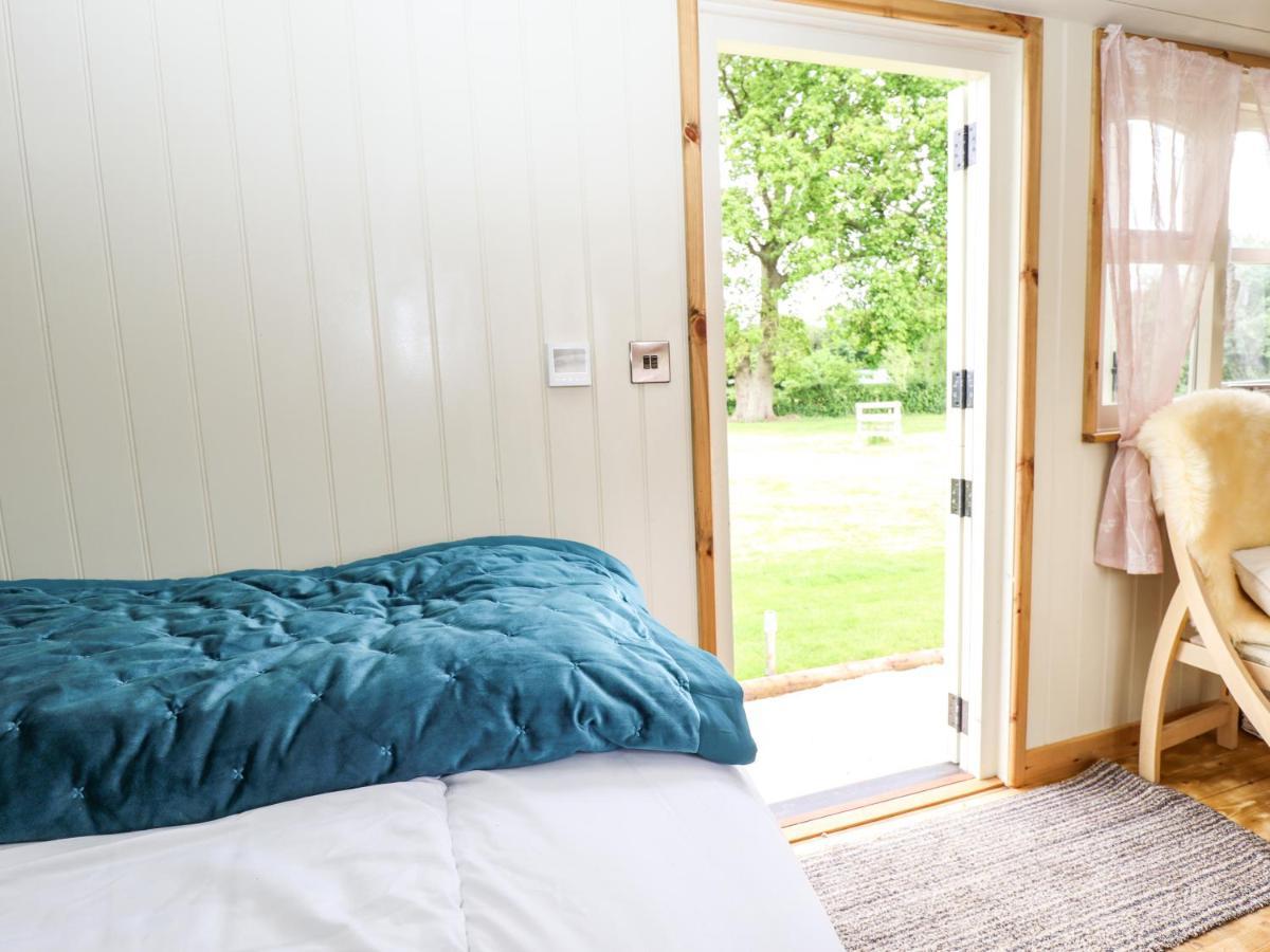 Honeybee Lodge Woodhall Spa Ngoại thất bức ảnh